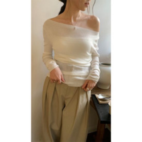 Picture of One line neckline ultra-fine wool bottom sweater